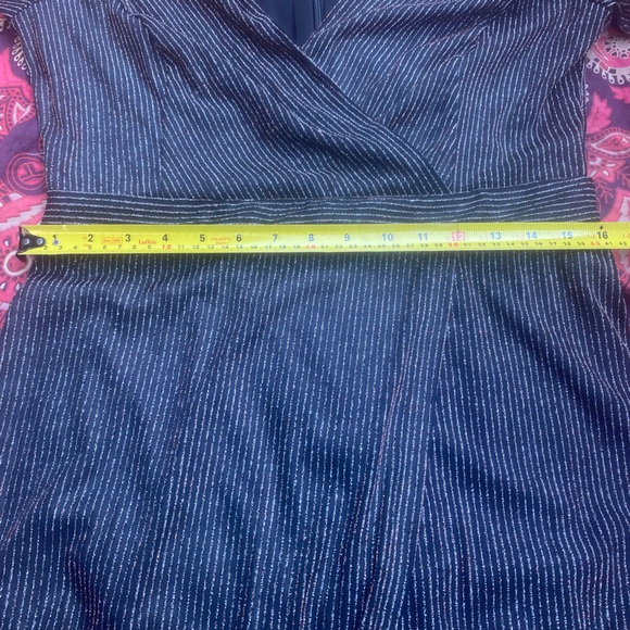 Guess Sparkle Wrap Dress Glittery Stretchy Lined LongSleeve V-Neck Mini LBD EUC - Picture 12 of 14